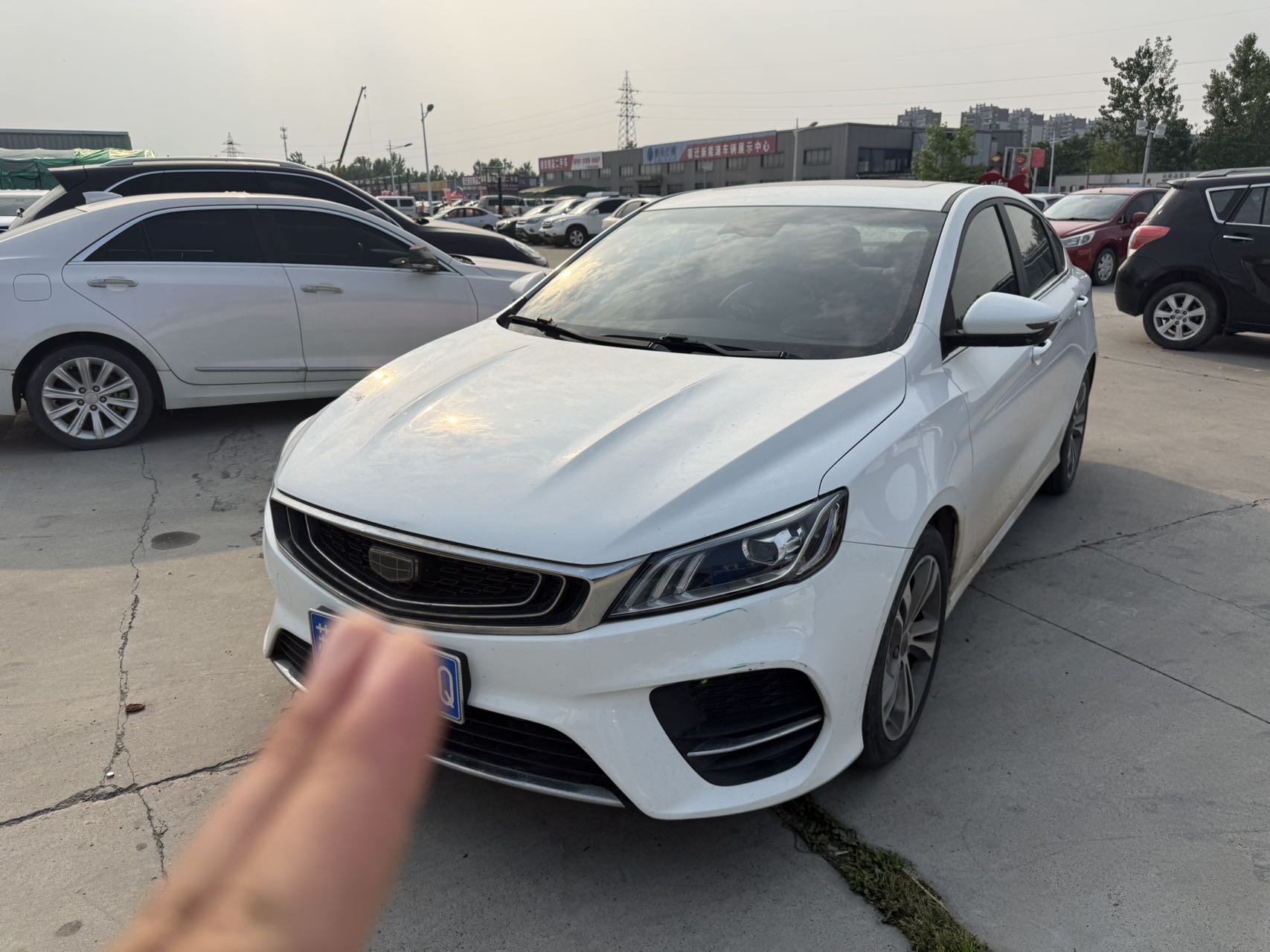 GEELY Binray 2018 car image 