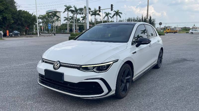 Volkswagen Golf 2020 car image 