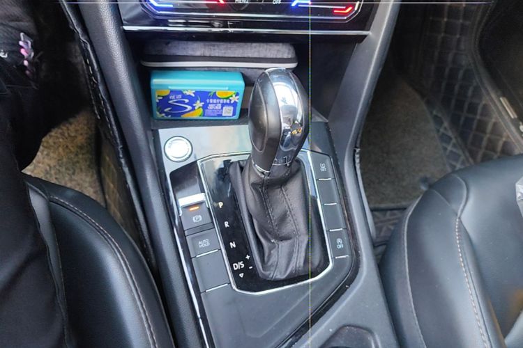 Volkswagen Tharu 2021 car image #18