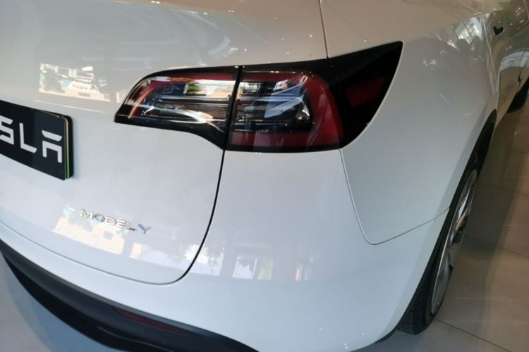 Tesla Model Y 2022 #8 Tesla Model Y 2022 immagine di auto #8