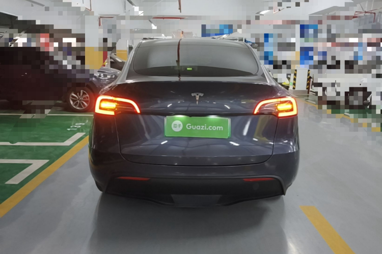 Tesla Model Y 2022 car image #6