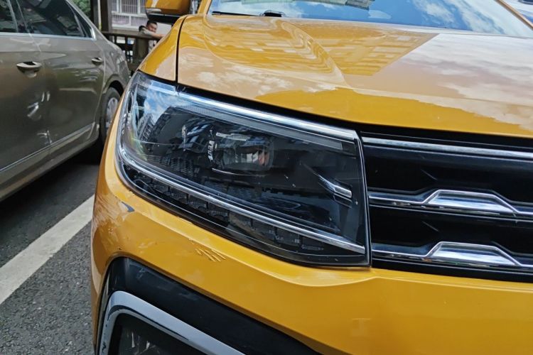 Volkswagen T-Cross 2021 car image #8