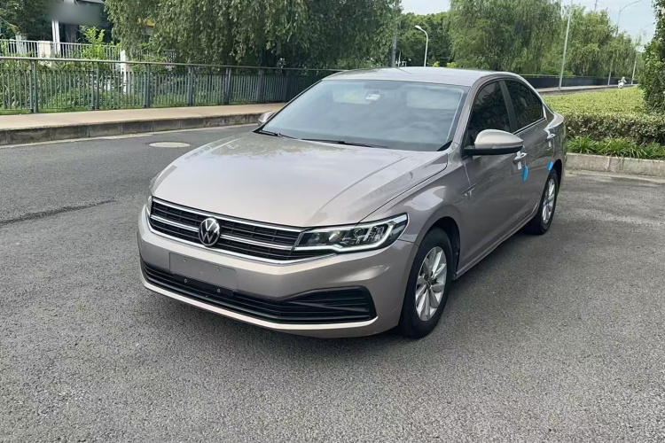 Volkswagen Bora 2022 car image #2