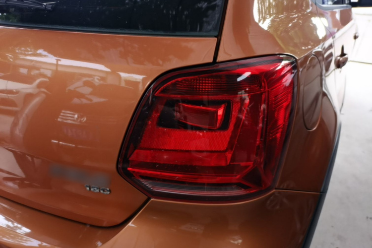 Volkswagen Polo 2016 car image #8
