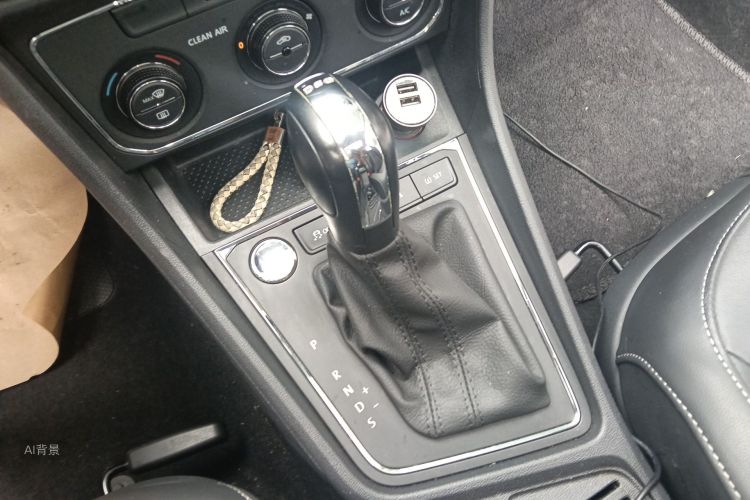 Volkswagen Lavida 2017 car image #16