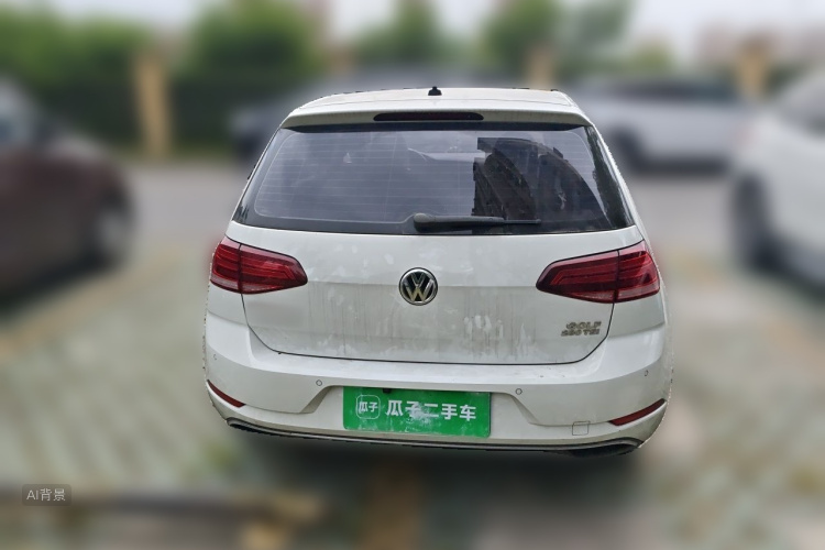 Volkswagen Golf 2019 car image #6