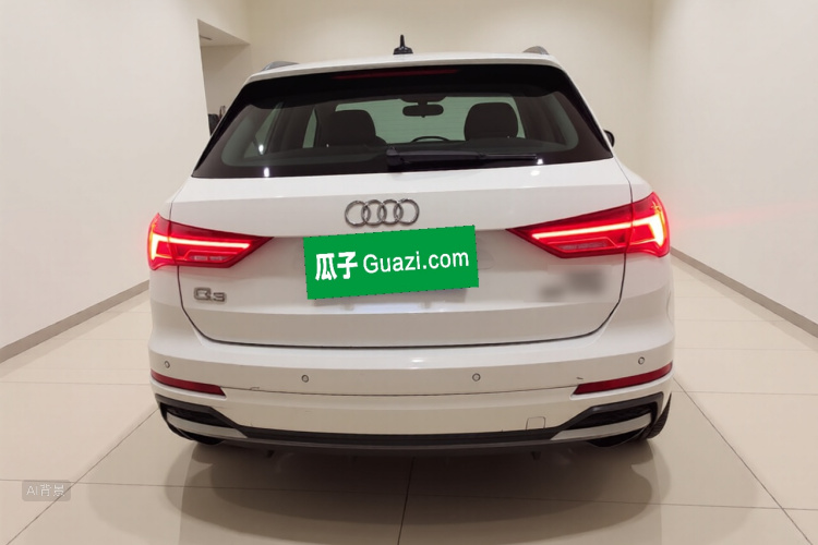 Audi Q3 2020 car image #6