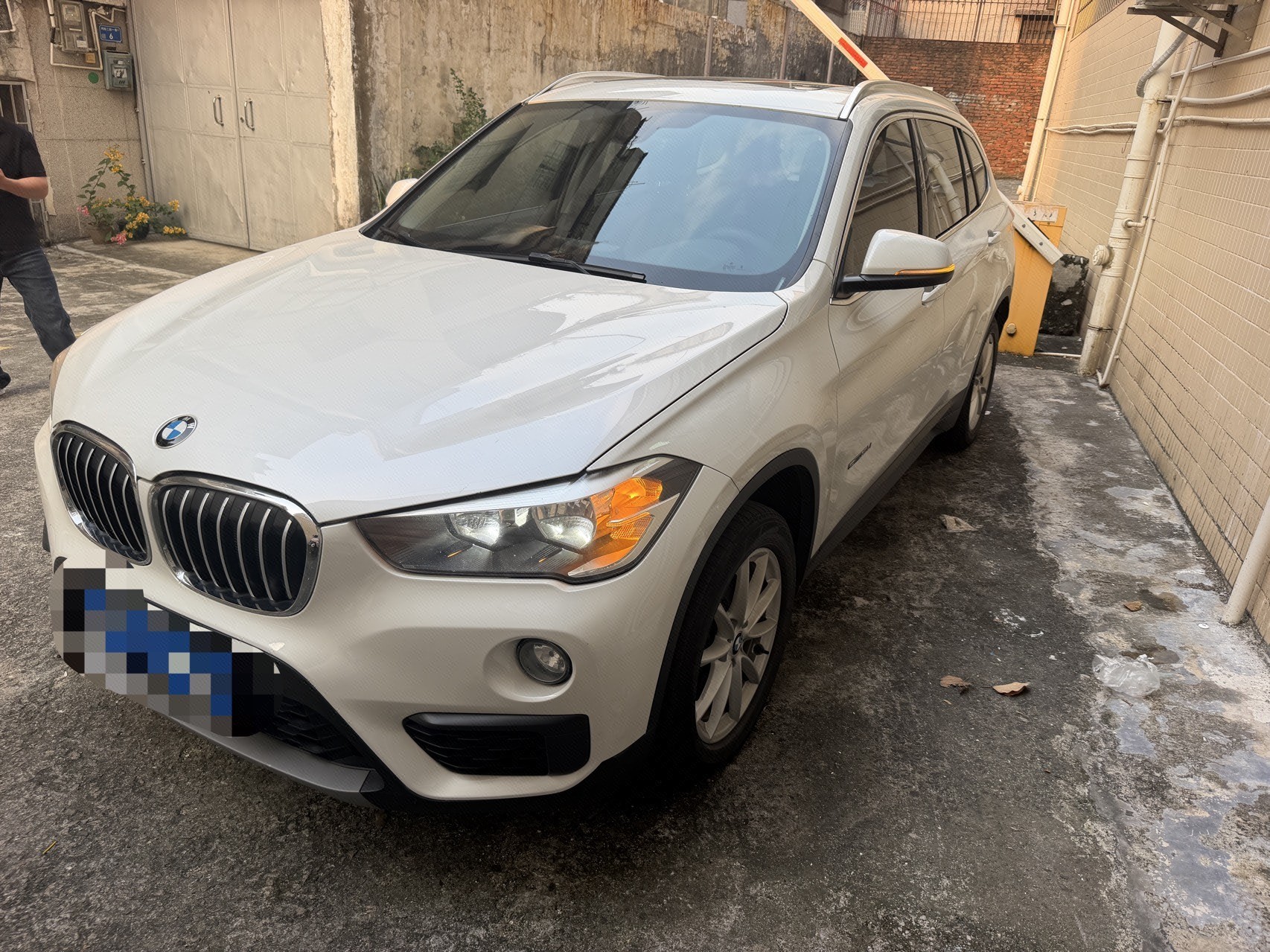 BMW X1 2016 car image 