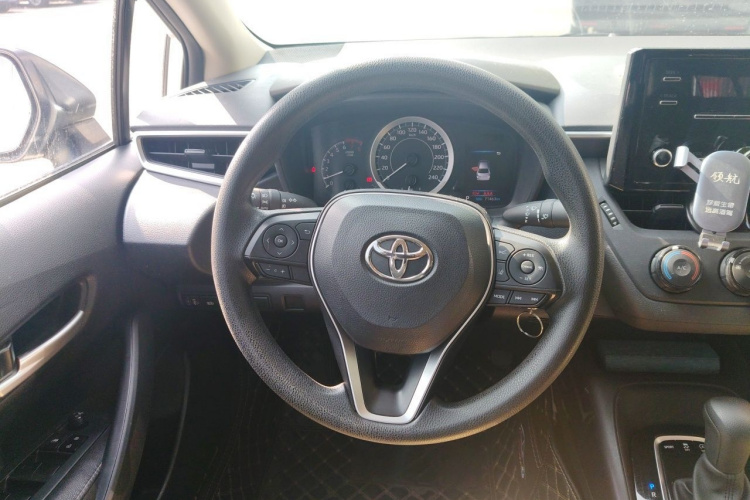 Toyota Corolla 2019 #11 Toyota Corolla 2019 car image #11