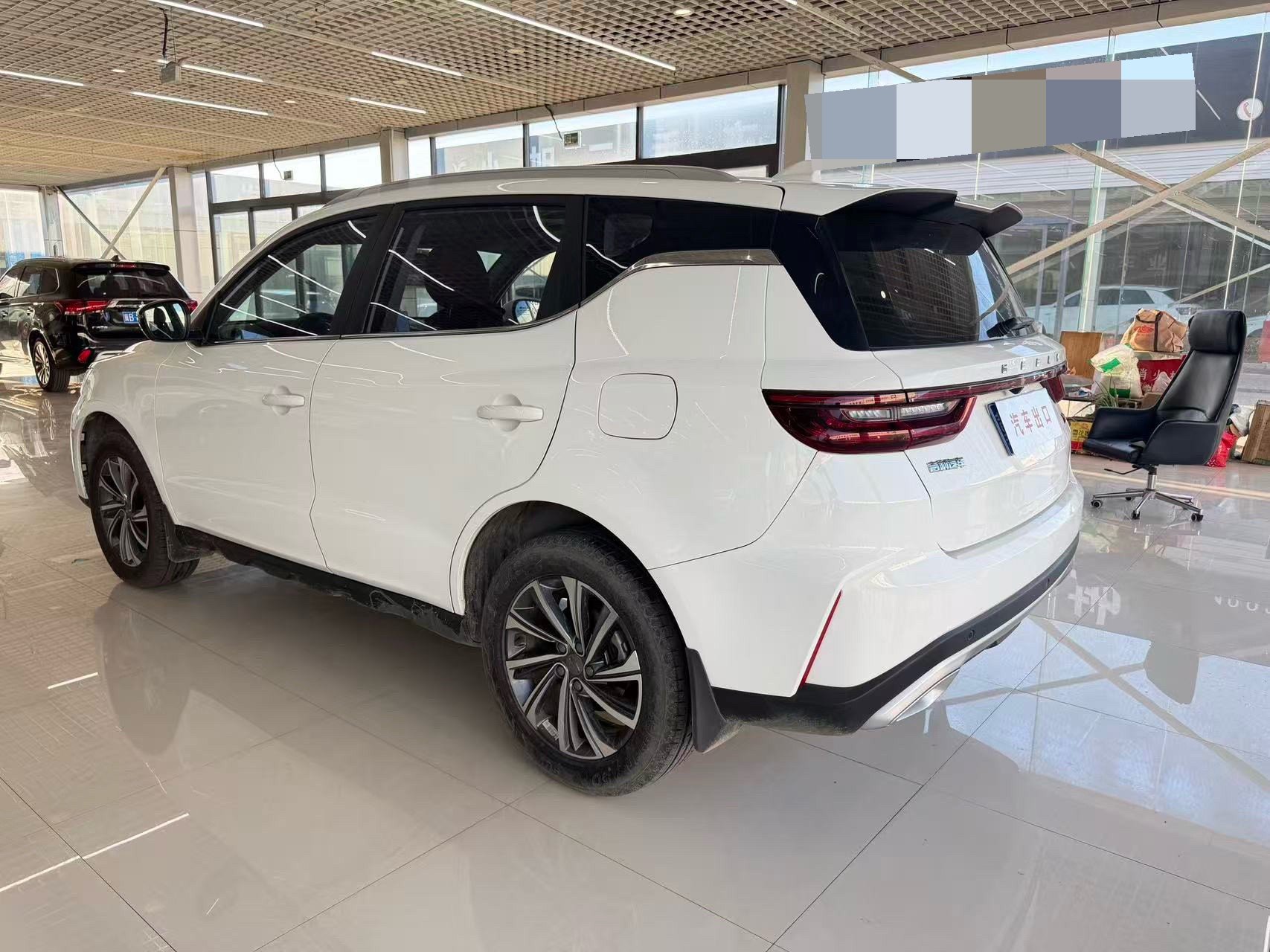 GEELY Vision X6 2022 car image #4