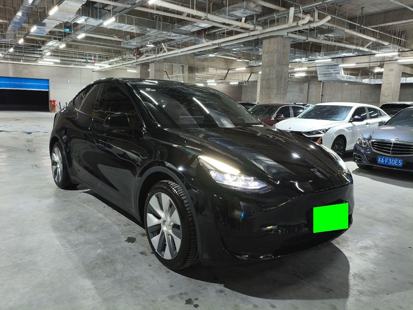 Tesla Model Y 2022 #3 Tesla Model Y 2022 car image #3