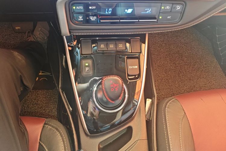 Toyota Corolla 2018 #14 Toyota Corolla 2018 car image #14
