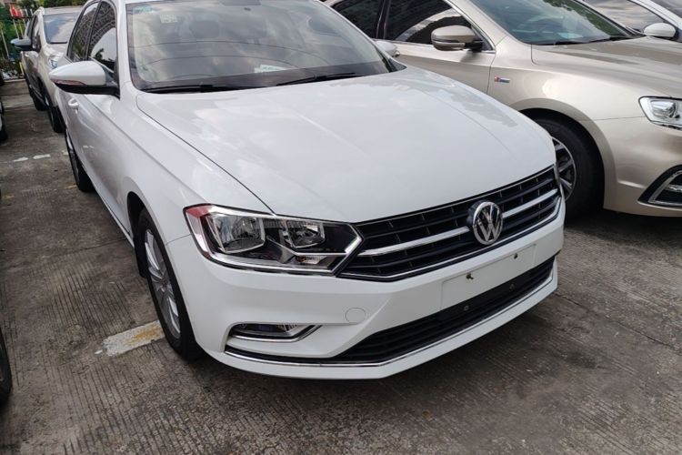 Volkswagen Bora 2016 car image #4