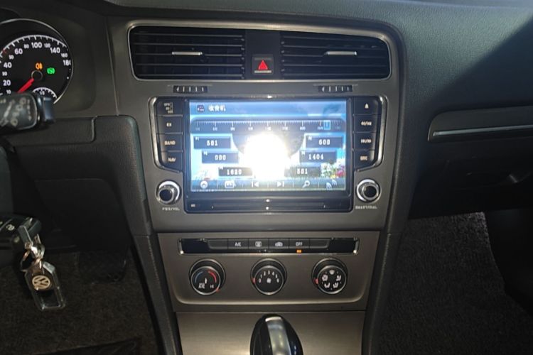 Volkswagen Golf 2015 #13 Volkswagen Golf 2015 car image #13