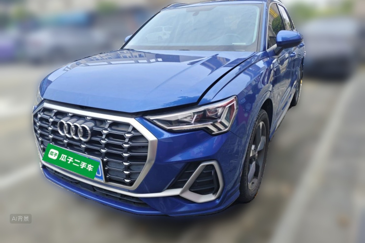Audi Q3 2020 car image #2