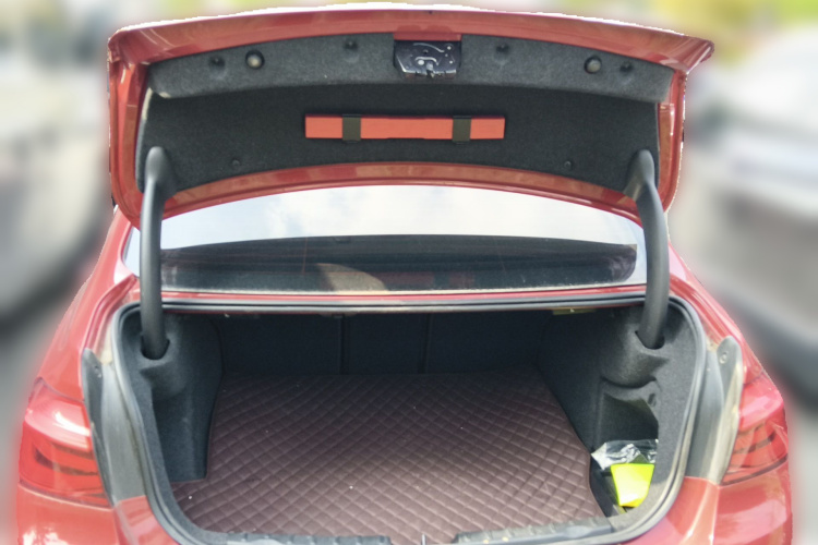 BMW 3 Series 2019 car image #21