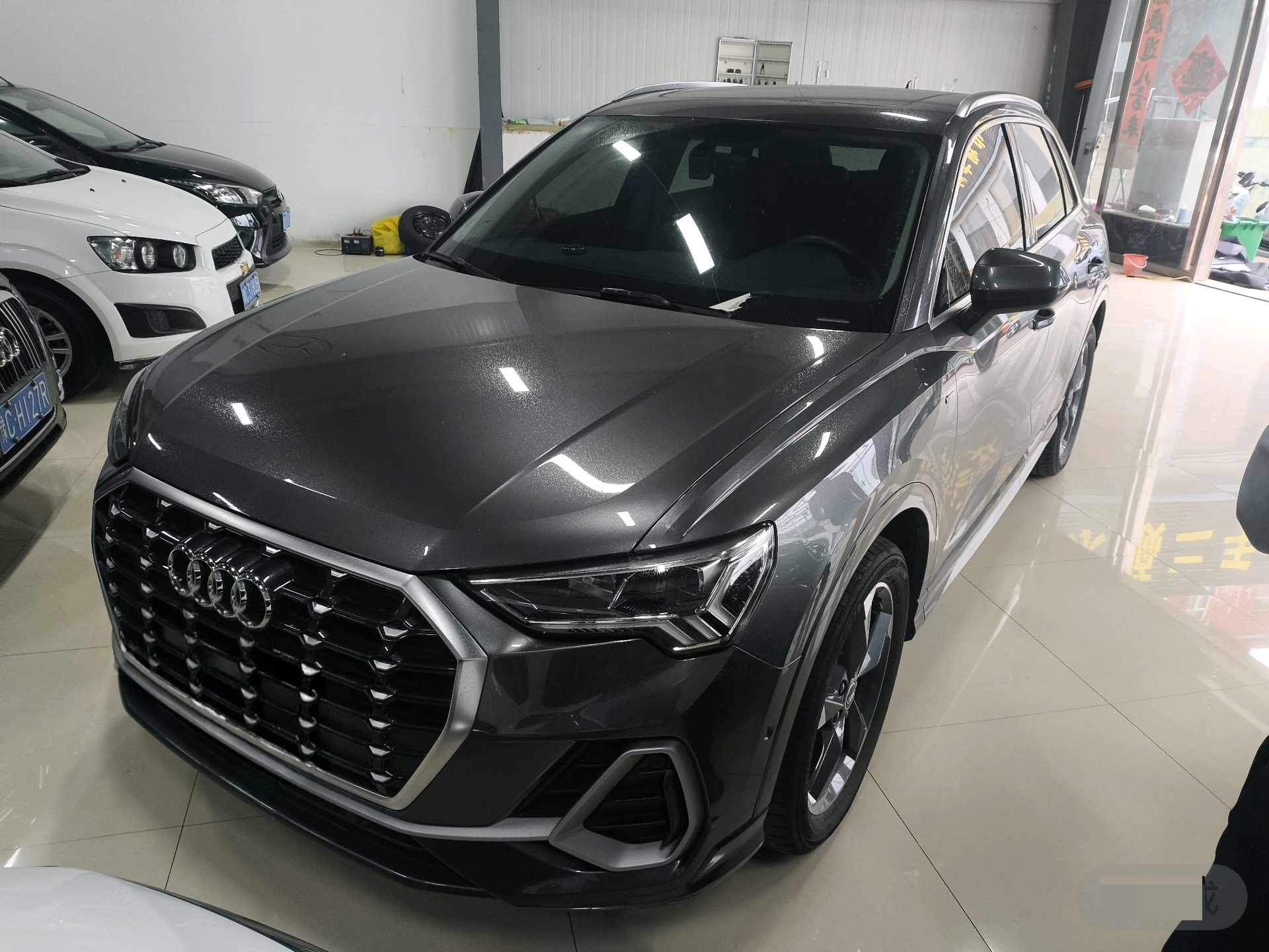 2021 immagine di auto 