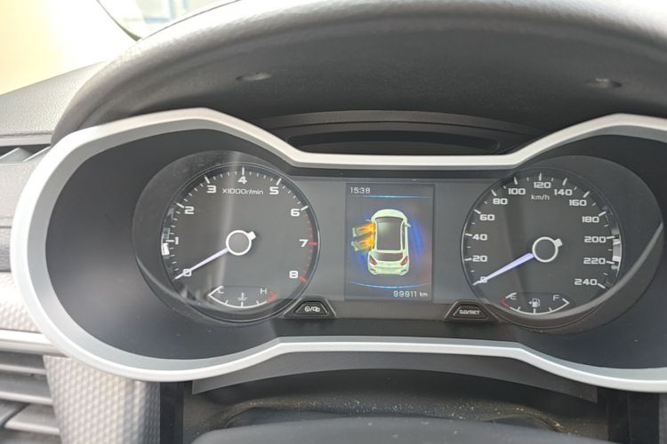 GEELY Emgrand GS 2018 car image #12