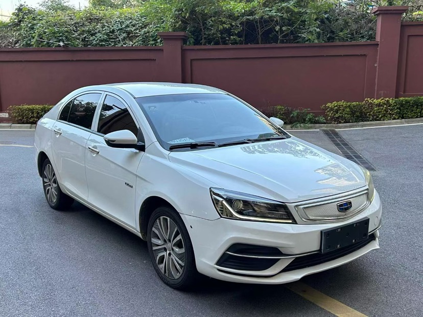 GEELY Emgrand New Energy 2018 #3 GEELY Emgrand New Energy 2018 صورة سيارة #3
