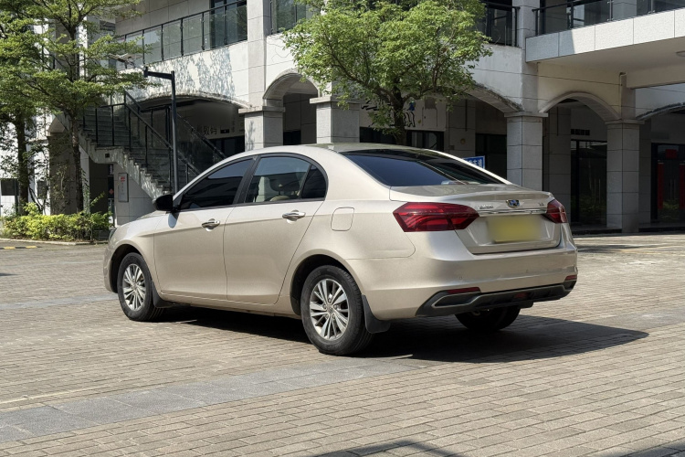 GEELY Emgrand 2019 car image #5