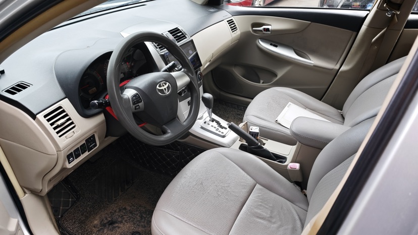 Toyota Corolla 2013 #4 Toyota Corolla 2013 car image #4