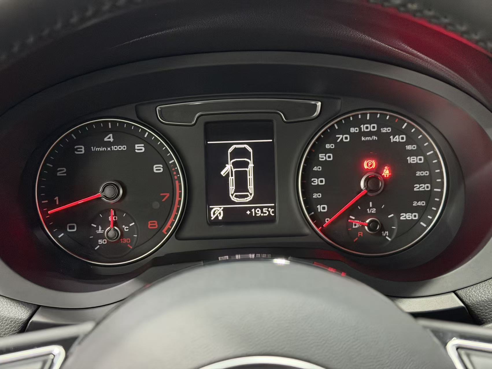 Audi Q3 2019 #8 Audi Q3 2019 car image #8
