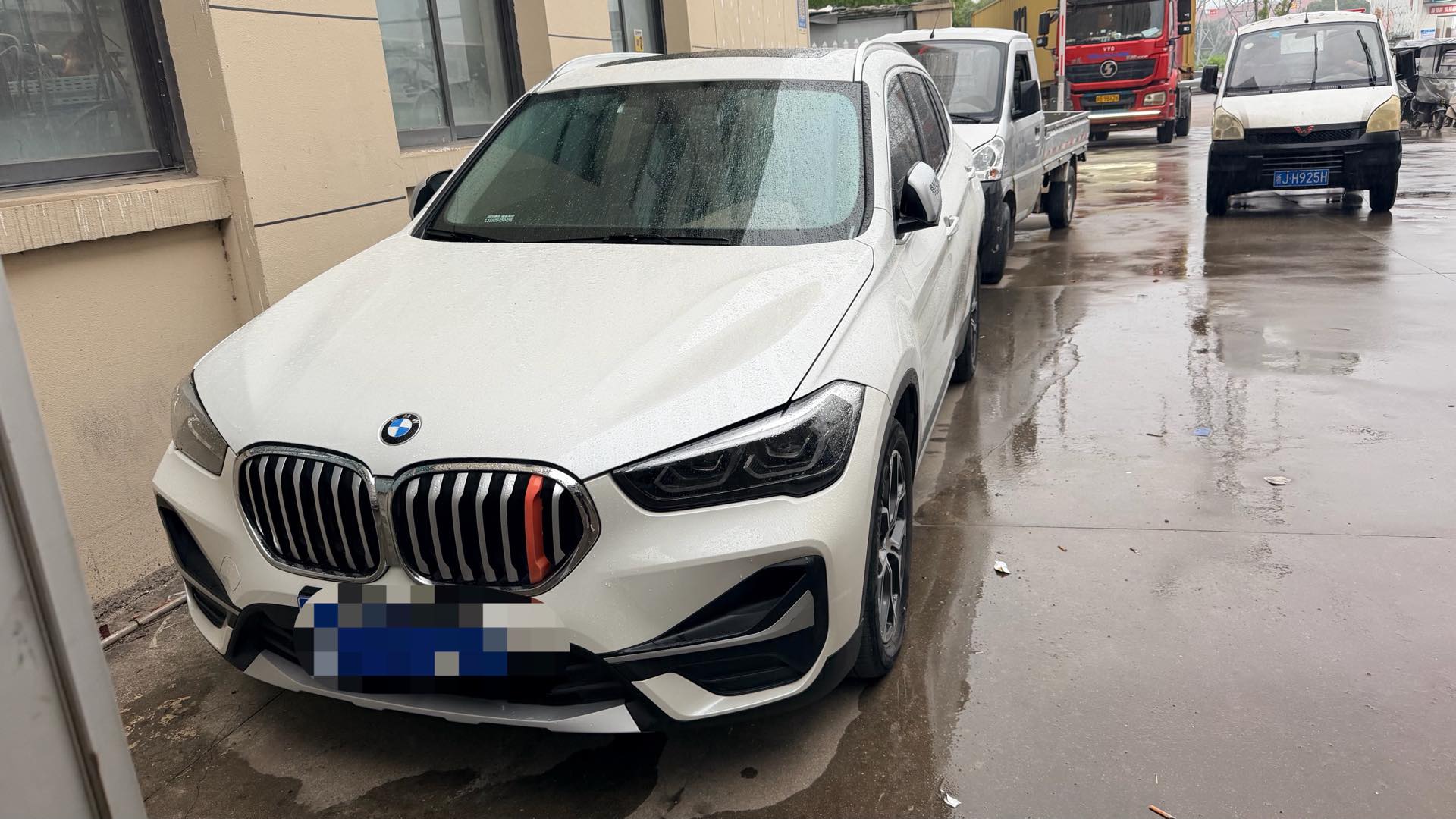 BMW X1 2022 BMW X1 2022 car image