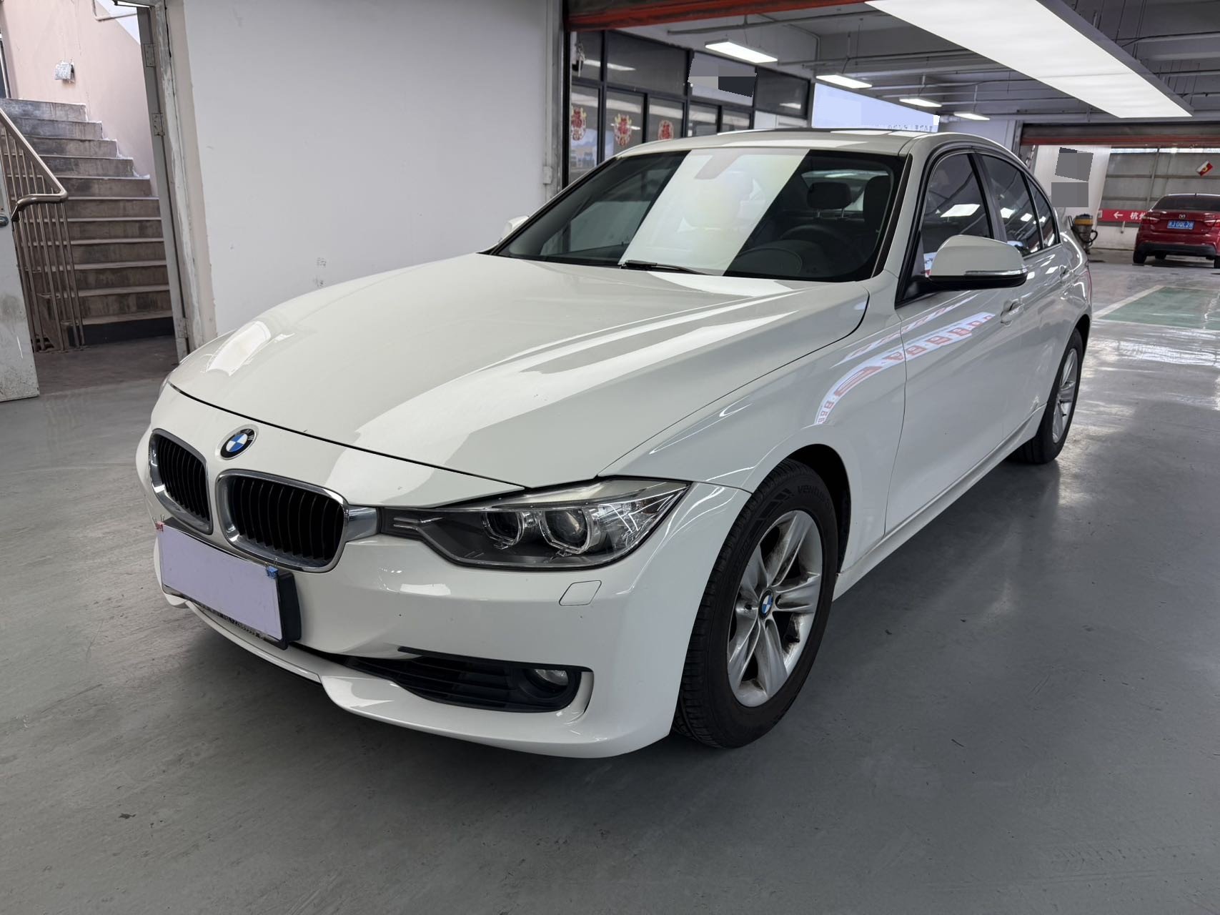 BMW 3 Series 2013 car image 