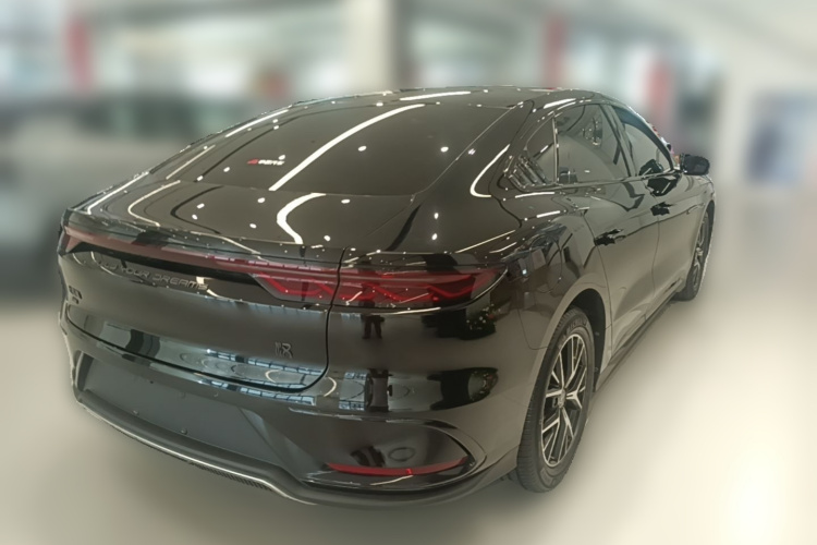 BYD Han 2023 car image #7