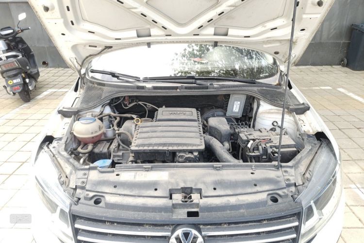 Volkswagen Santana 2018 car image #22