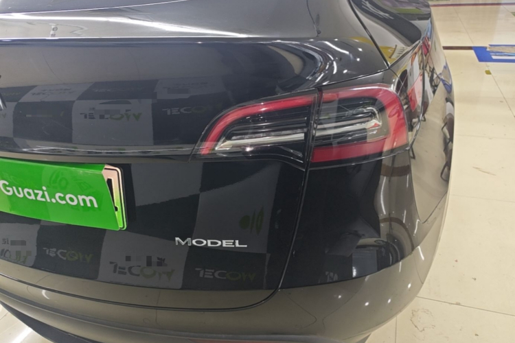 Tesla Model Y 2023 #8 Tesla Model Y 2023 car image #8
