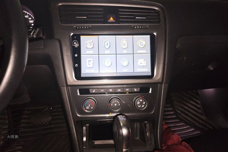 Volkswagen Golf 2018 car image #15