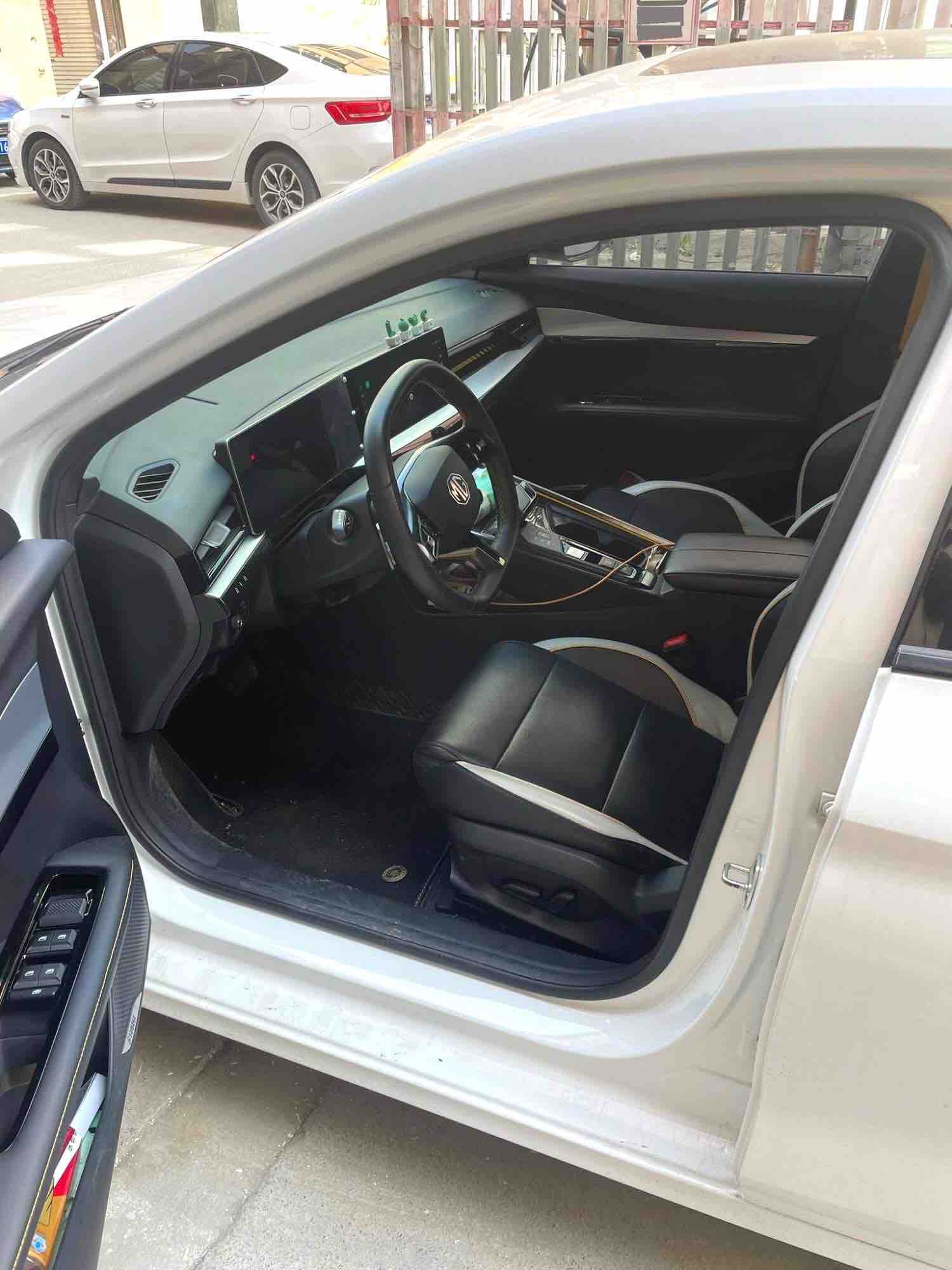 MG 5 Scorpio 2023 car image #6