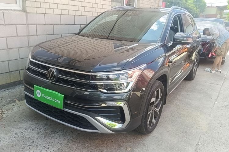 Volkswagen Tharu 2024 car image #2