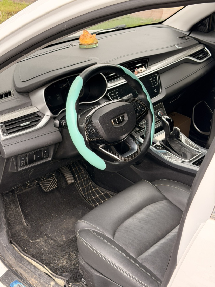 GEELY Emgrand 2019 car image #4