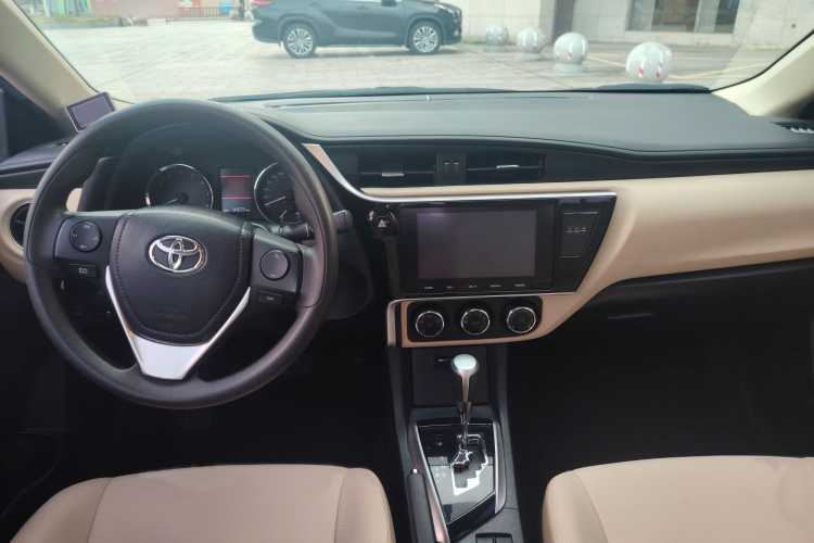 Toyota Corolla 2019 #12 Toyota Corolla 2019 car image #12