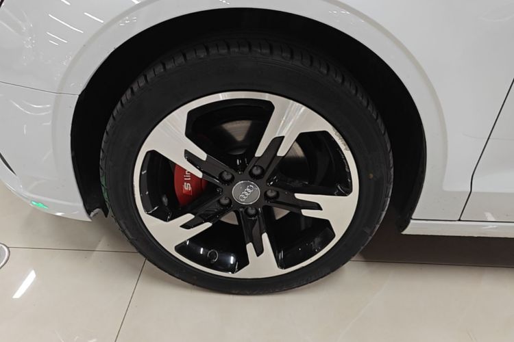 Audi A3 2021 immagine di auto #9