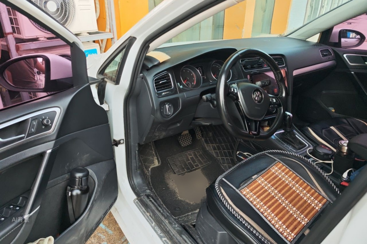 Volkswagen Golf 2018 #18 Volkswagen Golf 2018 car image #18