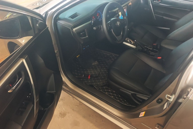 Toyota Corolla 2016 immagine di auto #16
