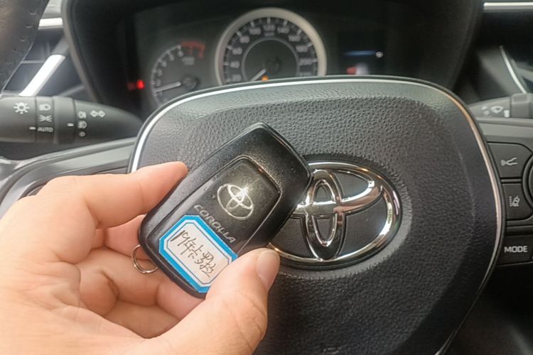 Toyota Corolla 2019 #9 Toyota Corolla 2019 car image #9