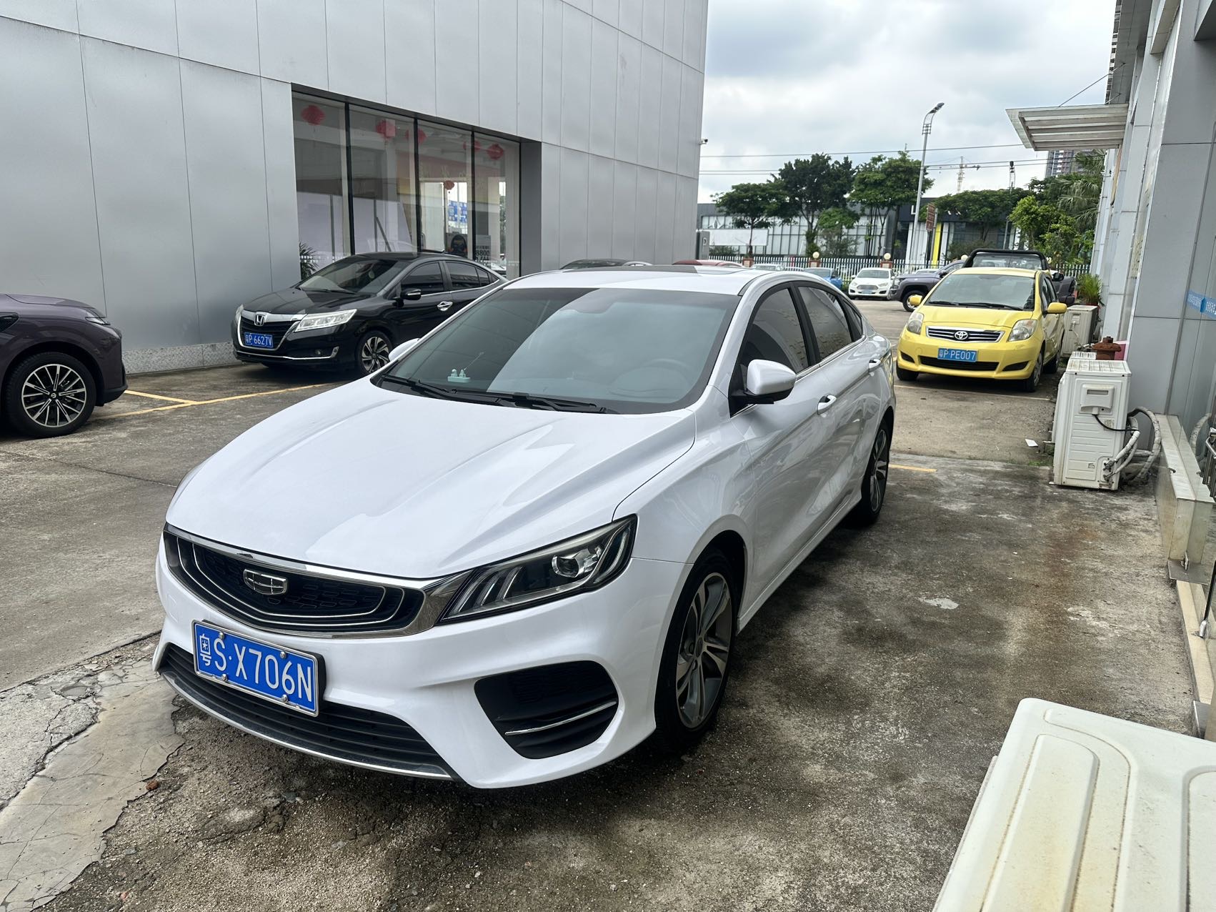 GEELY Binray 2019 GEELY Binray 2019 car image