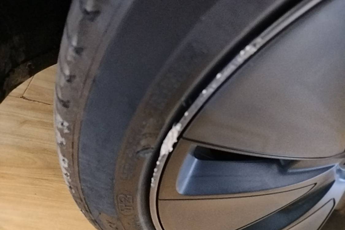 Tesla Model 3 2024 car image #16