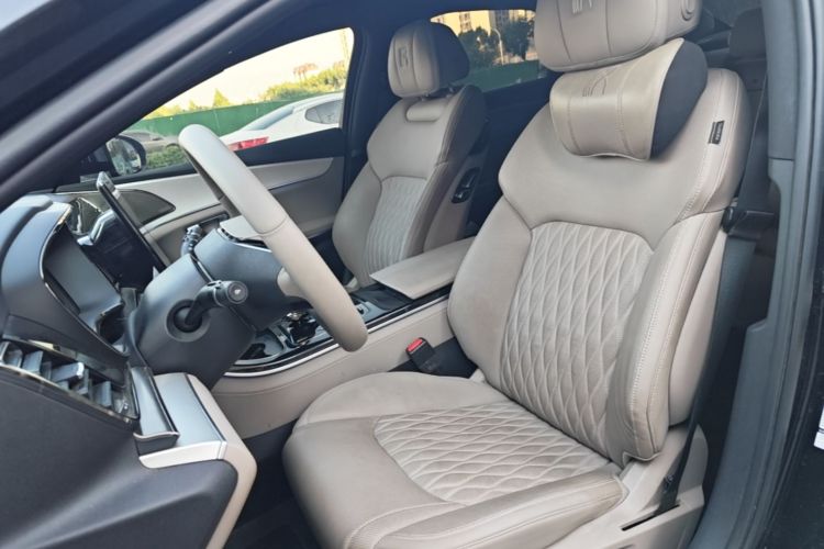 BYD Han 2024 car image #15