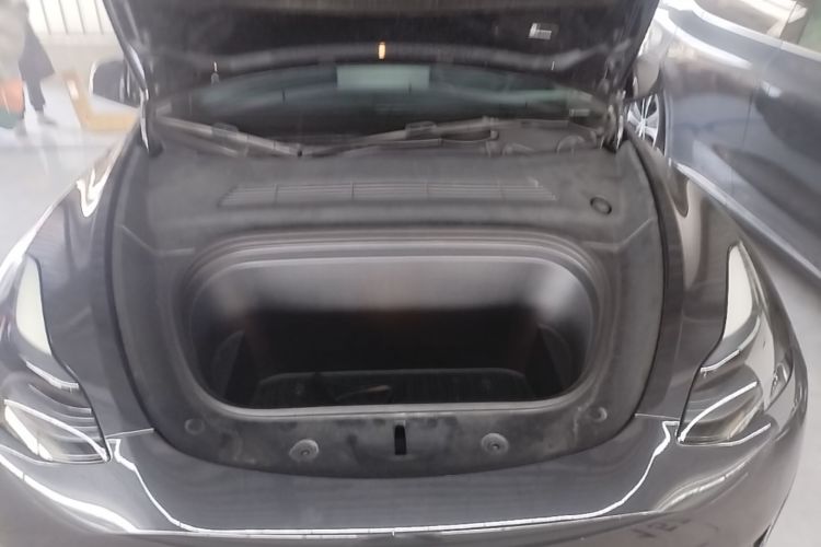 Tesla Model Y 2024 #20 Tesla Model Y 2024 immagine di auto #20