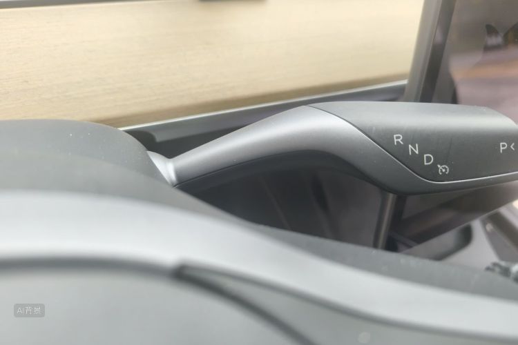 Tesla Model Y 2021 #16 Tesla Model Y 2021 car image #16