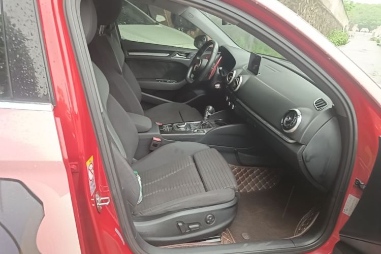 Audi A3 2018 image de voiture #24