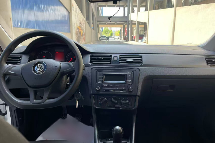 Volkswagen Santana 2022 car image #10