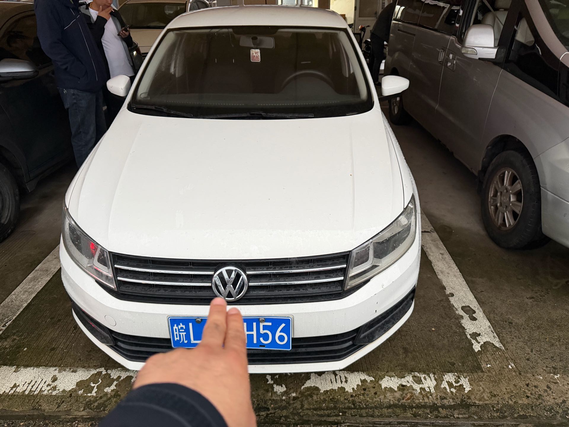 Volkswagen Santana 2018 imagen de coche #2