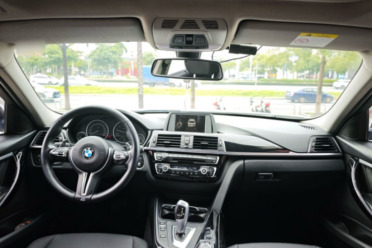 BMW 3 Series 2017 #24 BMW 3 Series 2017 car image #24