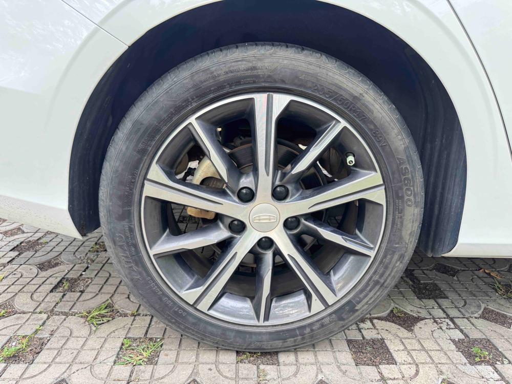 GEELY Emgrand 2022 #9 GEELY Emgrand 2022 car image #9